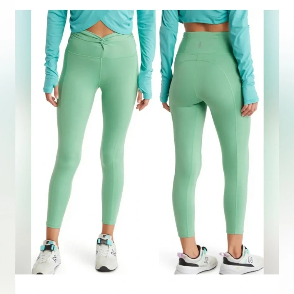 Free People Movement Breath Deeper Leggings NWT - Picture 6 of 12